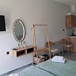 Poppy Beloni Aparthotel