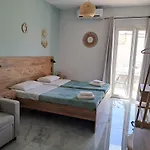 Poppy Beloni Aparthotel 3*