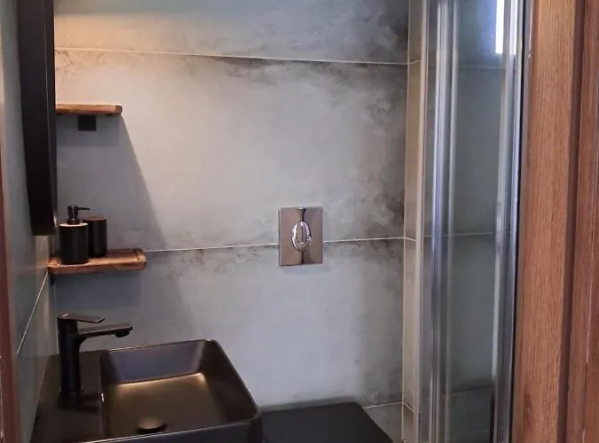 Poppy Beloni Χανιά