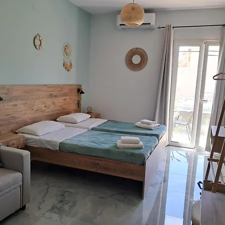 Poppy Beloni 아파트호텔 3*