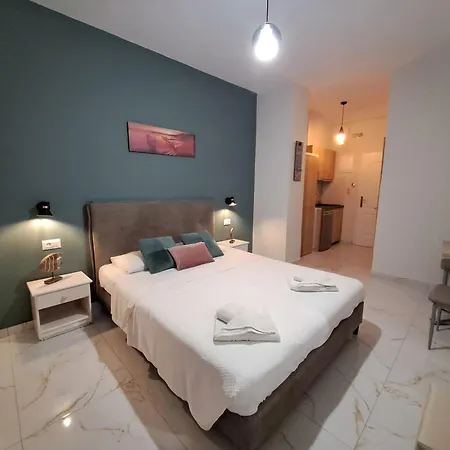 Poppy Beloni 3*