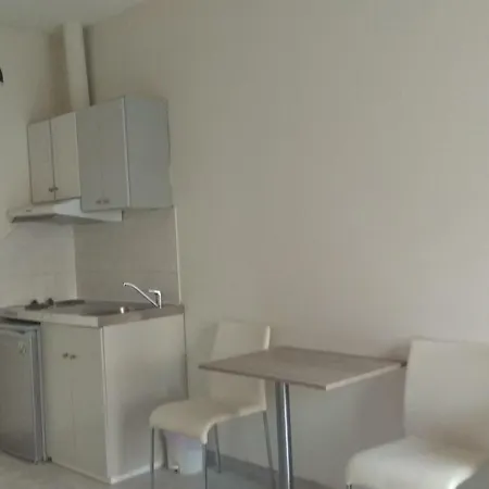 Poppy Beloni Апарт-отель Ханья