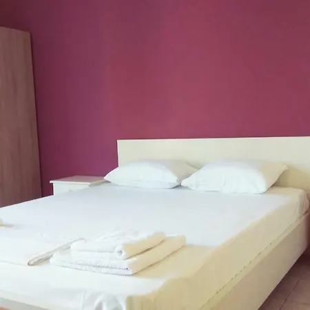 Poppy Beloni Hotel apartamentowy