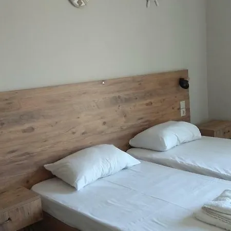 Poppy Beloni 3* 하니아