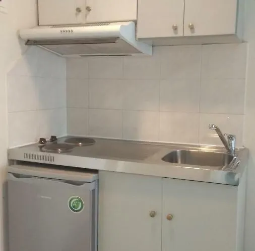 Poppy Beloni Appart hôtel