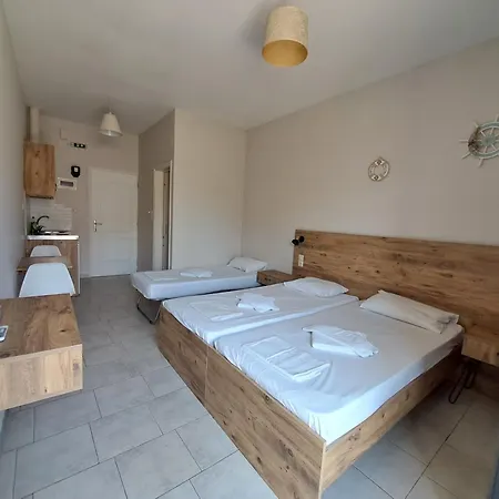 Poppy Beloni 公寓式酒店 3*