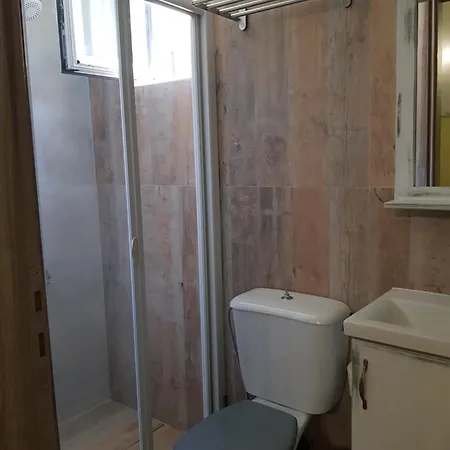 Poppy Beloni 公寓式酒店 干尼亞