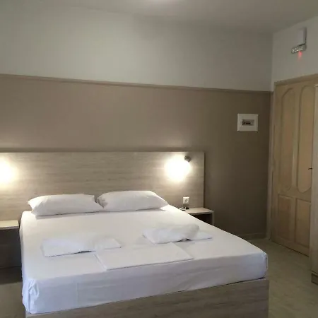 Poppy Beloni 公寓式酒店 干尼亞