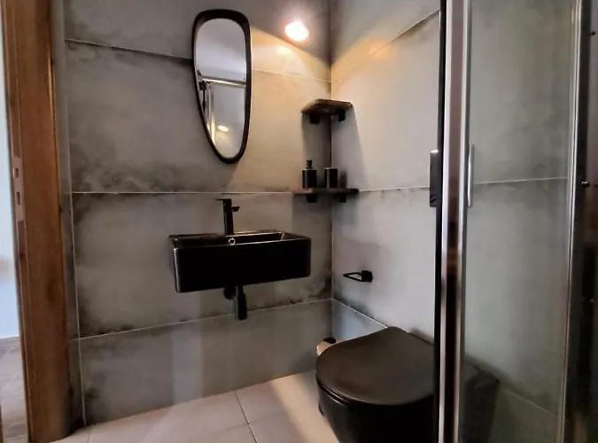 Hotel apartamentowy Poppy Beloni 3*